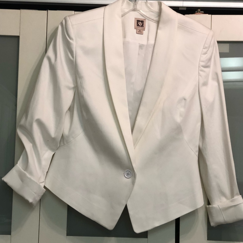 White short blazer. Anne Klein size 10